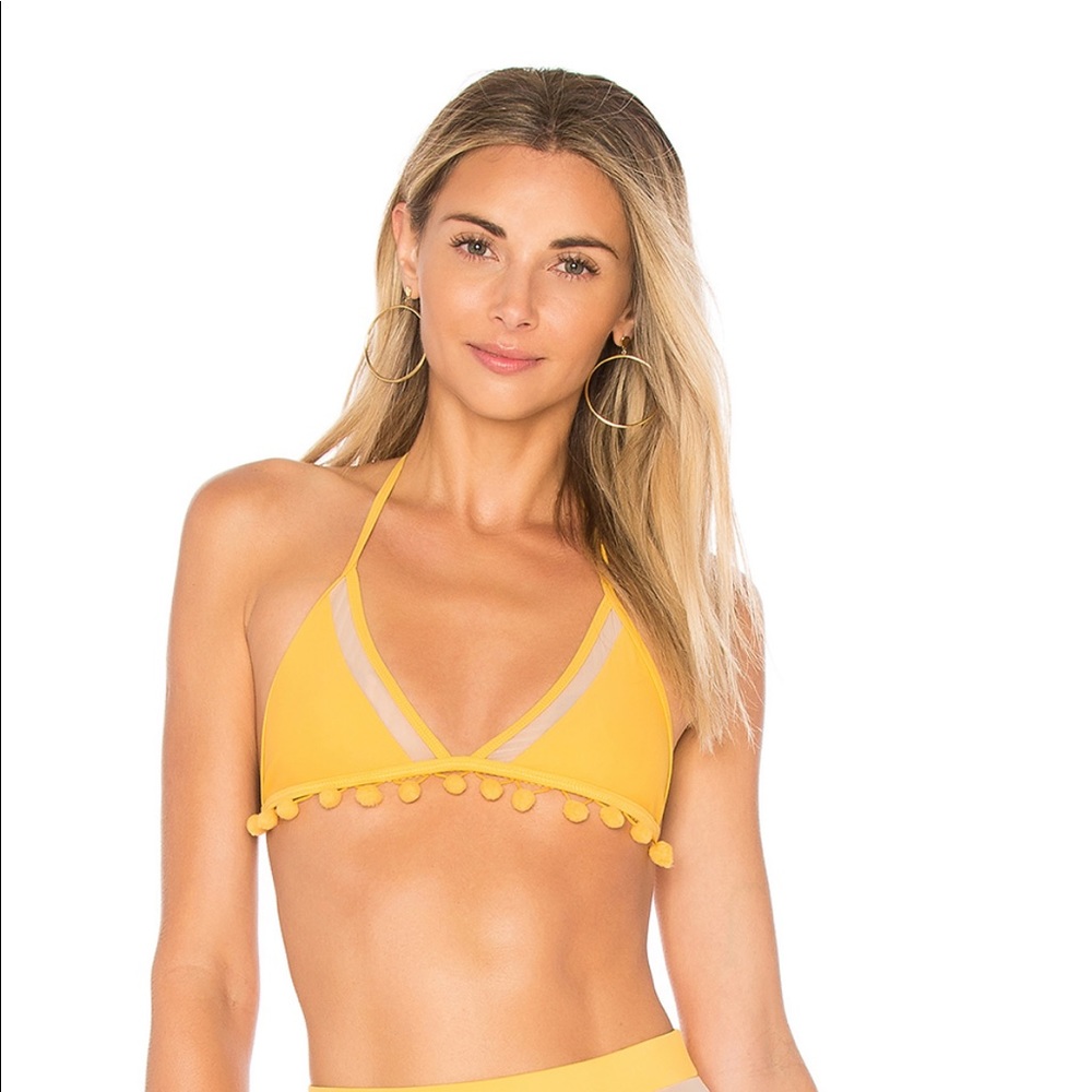 REVOLVE โค๏ธโ๐ฅ TULAROSA BIKINI TOP NWT SIZE XS
